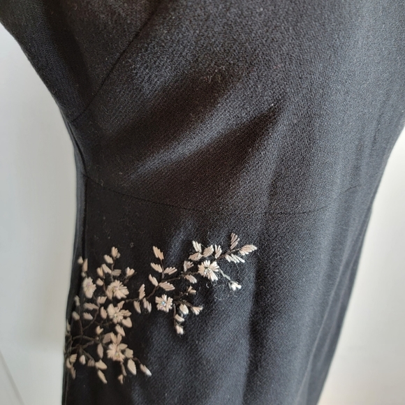 GAP Embroidered Wool Shift Dress - Picture 5 of 8